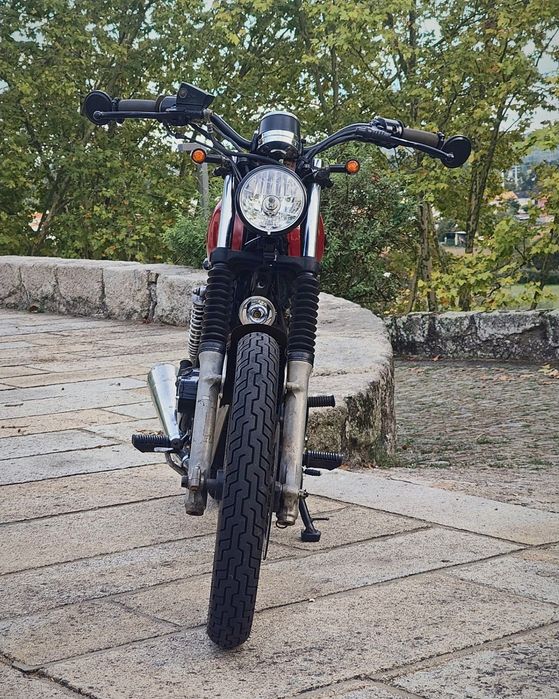 Suzuki GN250 · 1999 · Scrambler personalizada