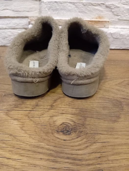 Kapcie buty domowe Primark beżowe,ocieplane r. 40/41 CPŁ