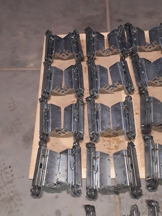 Dolne uchwyty panela ,brama segmentowa,uchwyt panela, Hormann