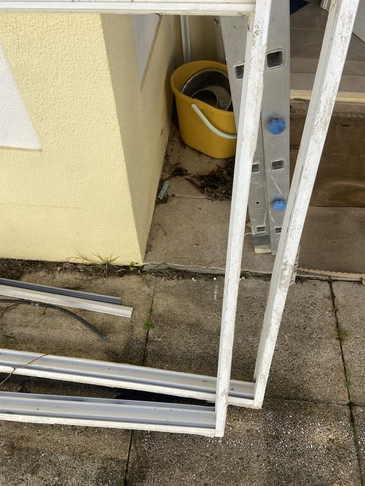Janelas com vidro duplo de 1m de altura x1,90 (largura)