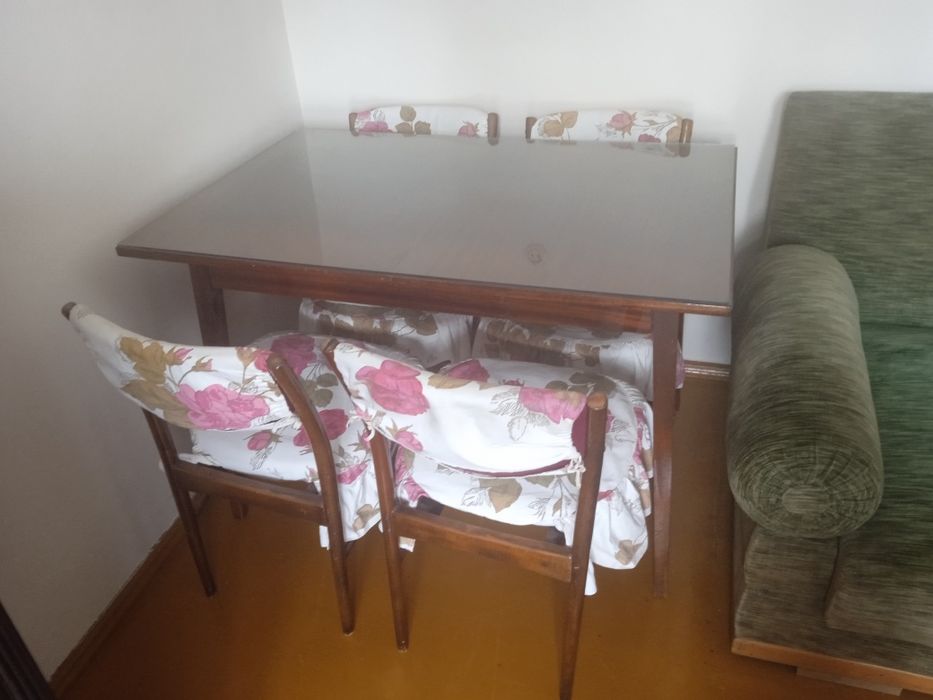 Stół PRL + 4 krzesła
