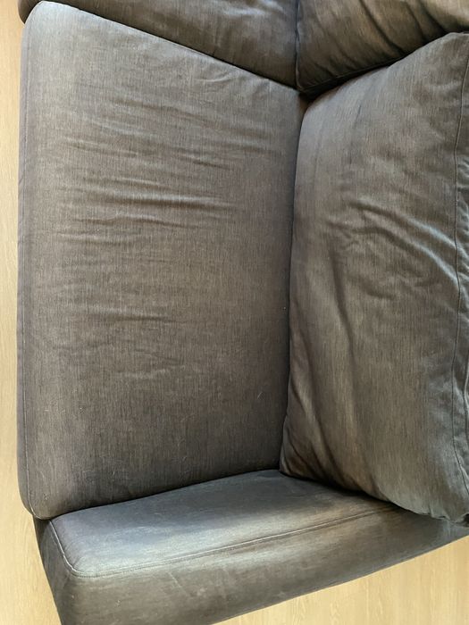 Sofá Ikea com alguns anos