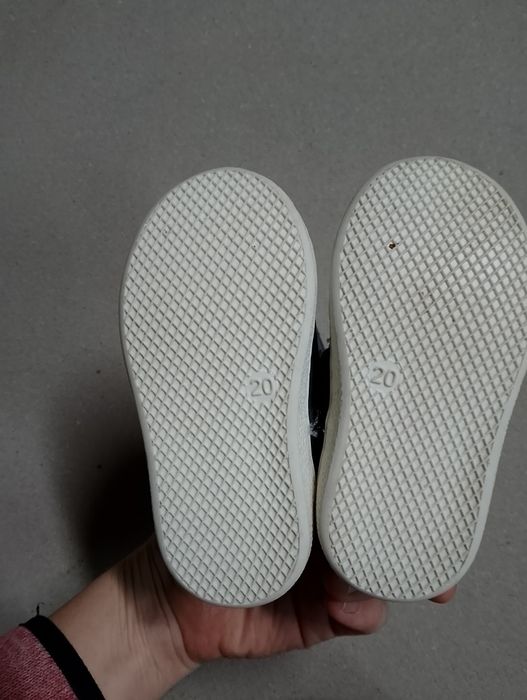 Buciki dla chłopca 20 oraz 22