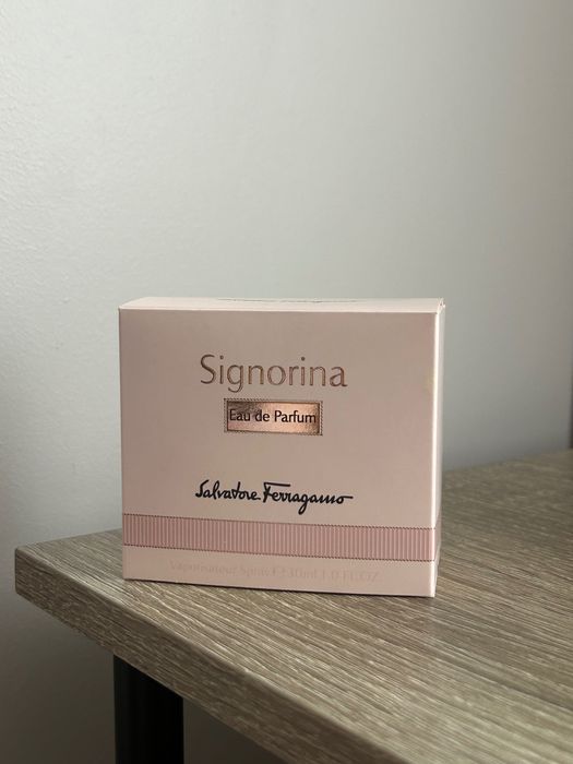 Парфумована вода Salvatore Ferragamo Signorina Eau de Parfum