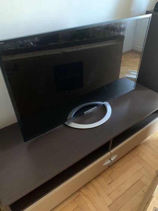телевізор sony KDL-47W80xA 2013 року