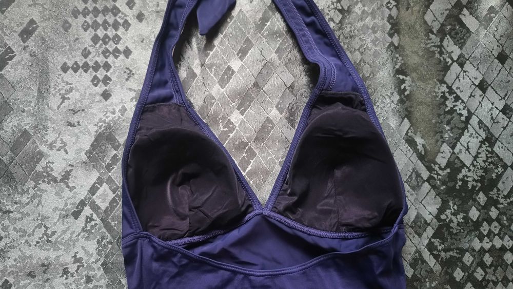 Новий гарний купальник S