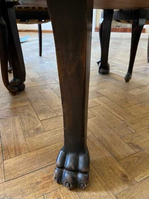 Bom conjunto clássico! mesa&cadeiras, poltrona e sofá no mesmo estilo