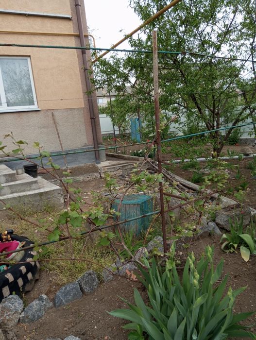 Продається квартира(частина будинку)смт.Кирнасівка,Вінницька область.