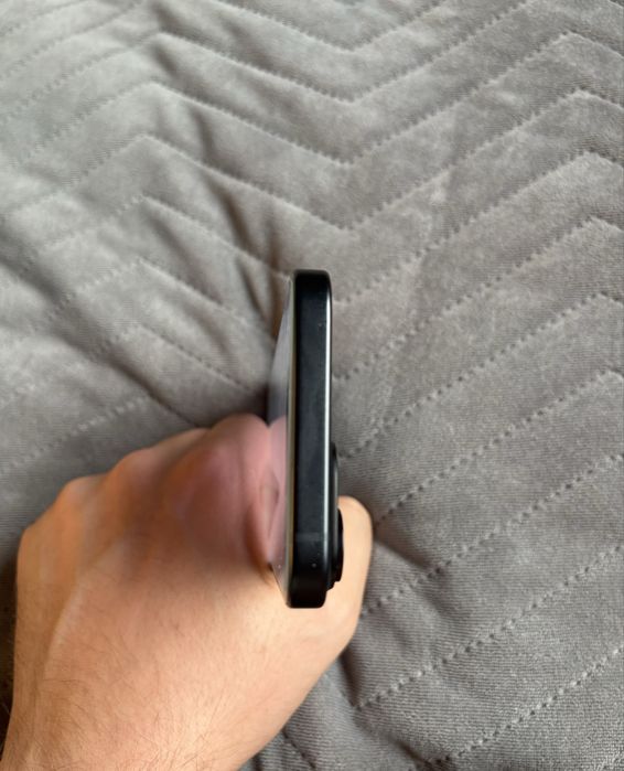 Iphone 15 bateria 89%