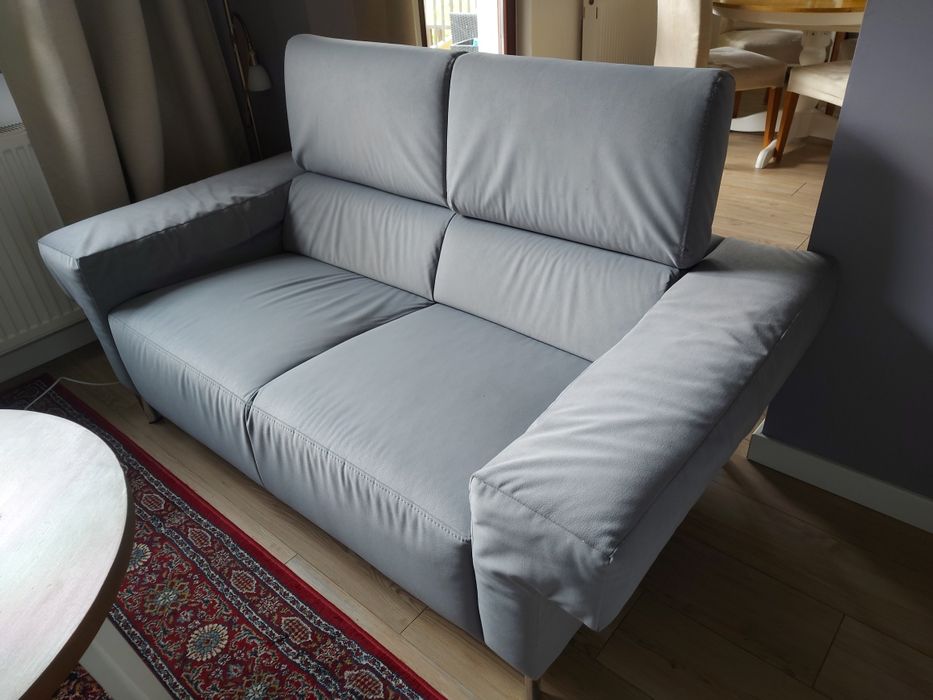 Sofa 2 osobowa kanapa mała regulowane zagłówki
