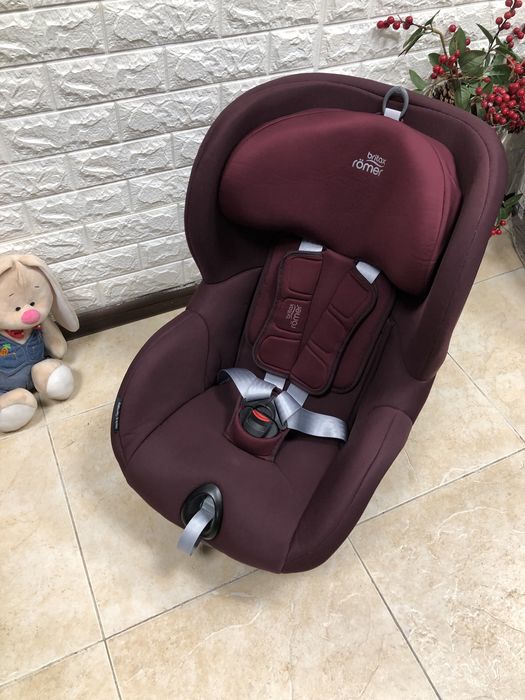 Автокрісло Britax Römer TRIFIX2 i-SIZE Група 1 (9-18 кг) Isofix
