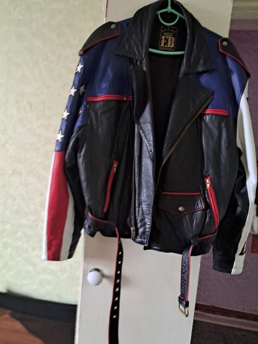 Куртка кожаная мужская байкерская