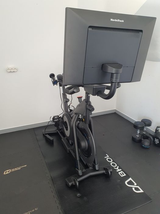 Bicicleta ergométrica NordicTrack Commercial ercial S27i Studio