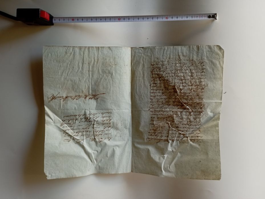 Manuscritos e pautas musicais antigas