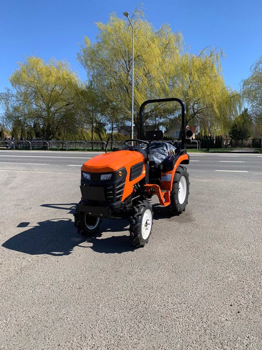 Fabrycznie nowy traktorek Taro B2501 25KM 4x4 wspomaganie