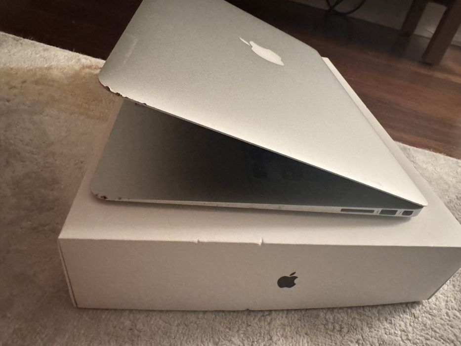 Macbook air 13’ apple