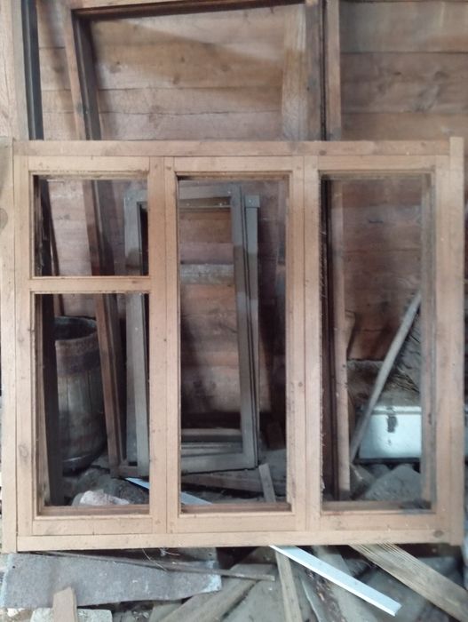 Продам дерев'яні вікна