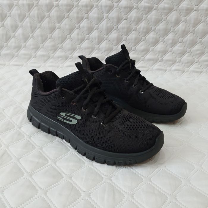 Оригінальні чоловічі кросівки Skechers чорні, легкі, дихаючі