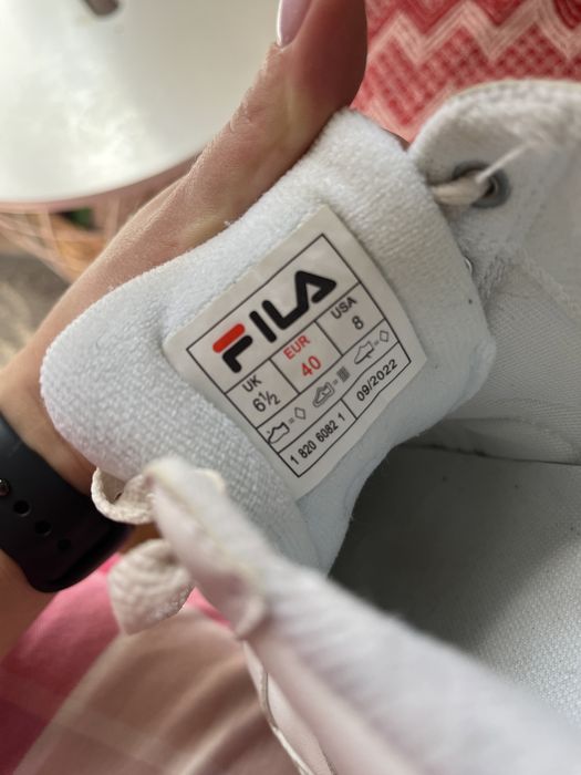 Білі кросівки 40р