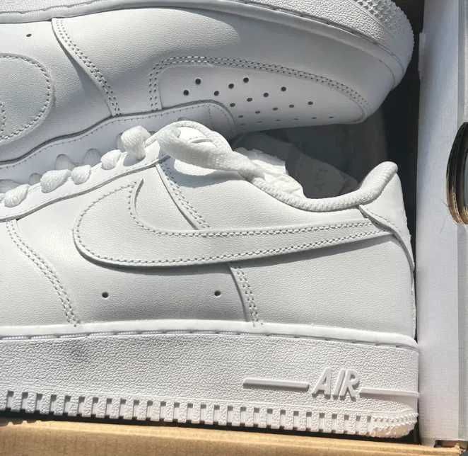 Nike_Air_Force_1_Low_'07_White R.42