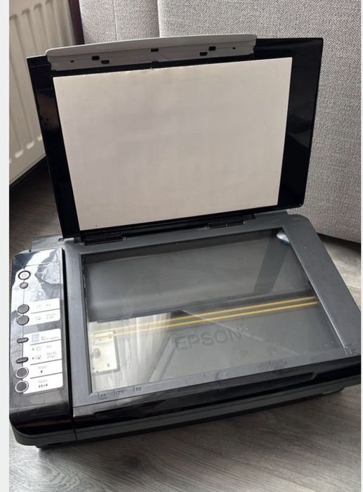 Drukarka Epson Stylus DX7450 – skaner/kopiarka (M2)