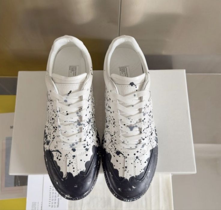 Кросівки Maison Margiela Replica Paint, колір слонової кості