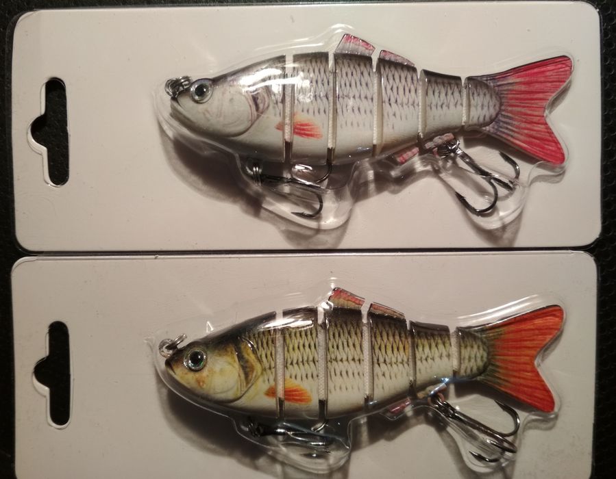 Воблер карась в двох кольорах