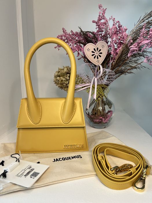 Topowy model od Jacquemus