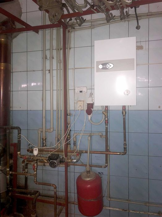 Продаж гаража по вул.Полуботка (Сихів) 182 м.кв.