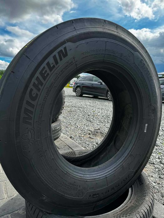 1x 235/75R22.5 Michelin X Multi RFID FRT 18PR