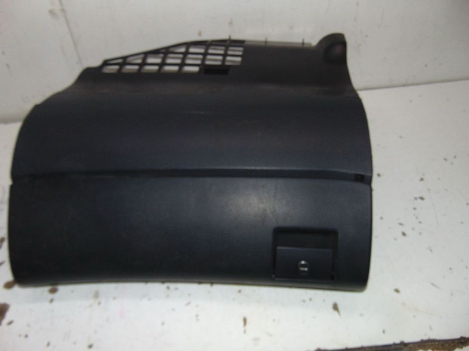Audi A4 porta luvas " nova de stock antigo