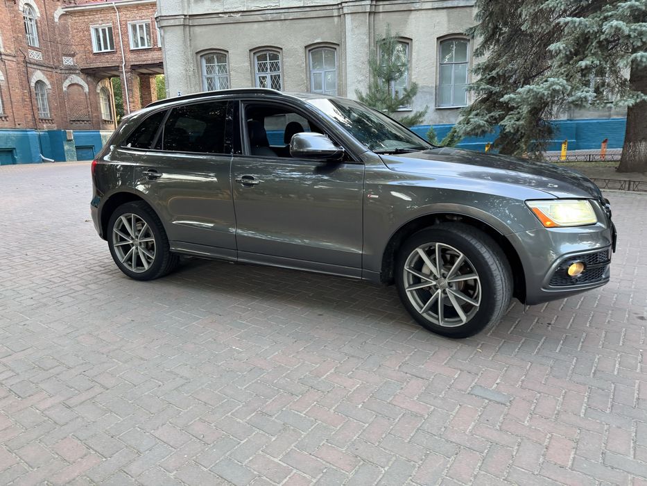 Audi q5 3.0 tfsi Sline