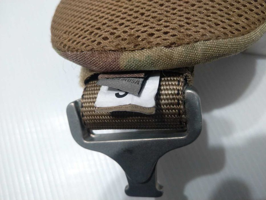 First Spear bas biodrowy rozm. S, jak nowy!