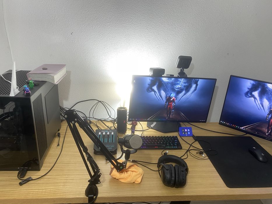 Pc gaming rtx 5080 + r7 9800x3d