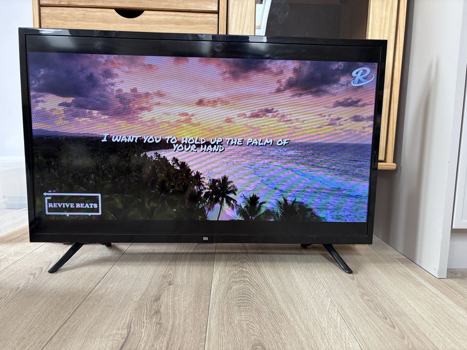 Telewizor xiaomi 32”