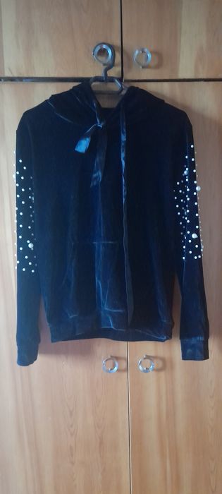 Продам велюровое худи.