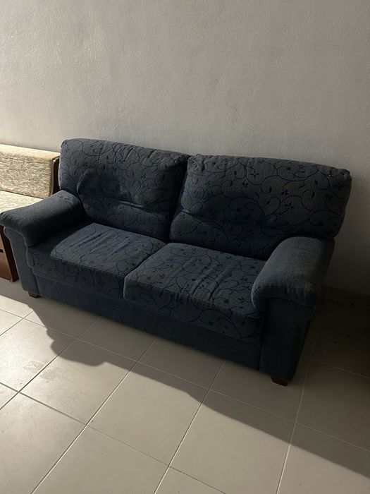 Sofa azul escuro