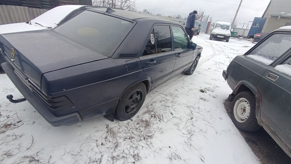 Продам Мерс 190 газ бензин