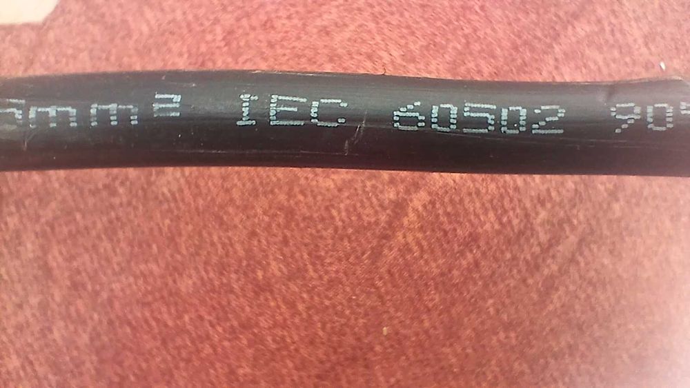 Serviço pesado cabo de 12 metros, 3(G) condutores, 2.5mm², novo e sem uso.
