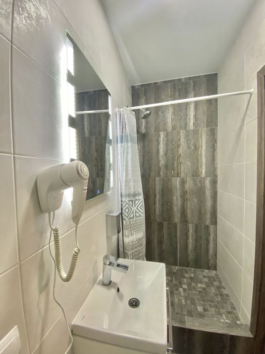 Світло є. Подобово квартира у новому домі з панорамою. Круг, вокзал.