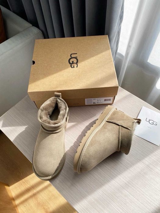 UGG Classic Ultra mini R.36