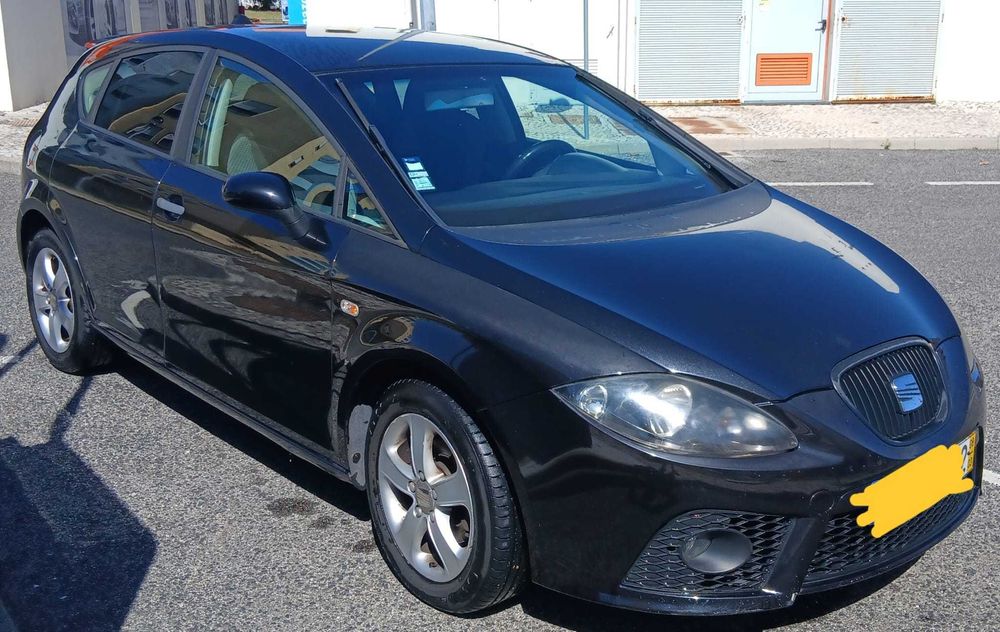 Carro Seat Leon 2008 5 portas preto a diesel 1.9 TDI