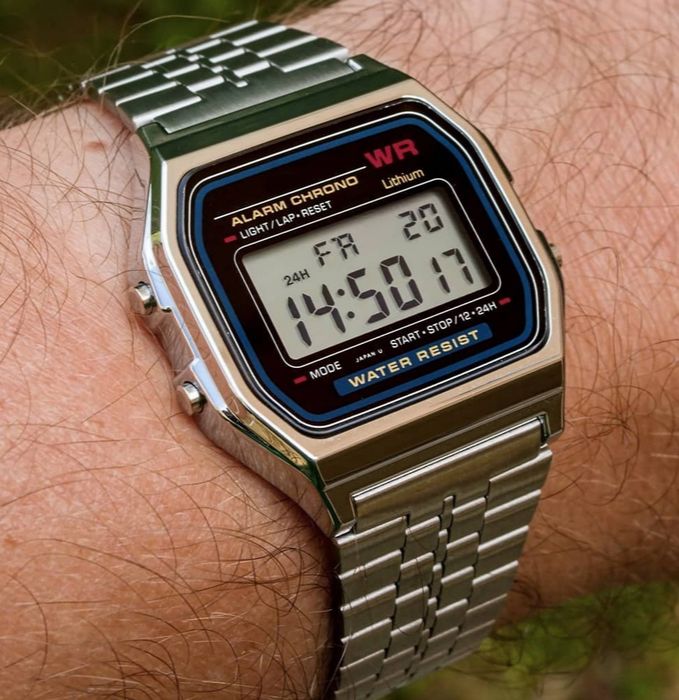 Zegarek Retro Cyfrowy KLASYK w Stylu Casio Montana WR Srebrny