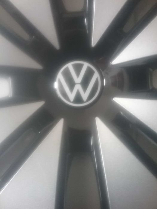 Vendo jante tampao  original  Grupo vw  GTI GTE nova
