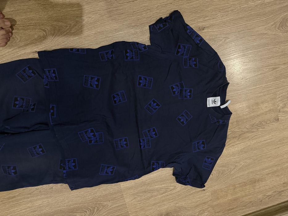 Костюм   Адидас  штаны внищу на резинке