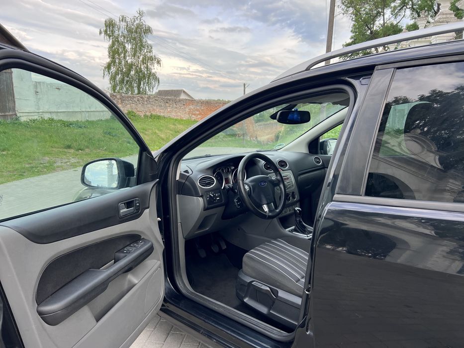 Продам авто Ford Focus 2008
