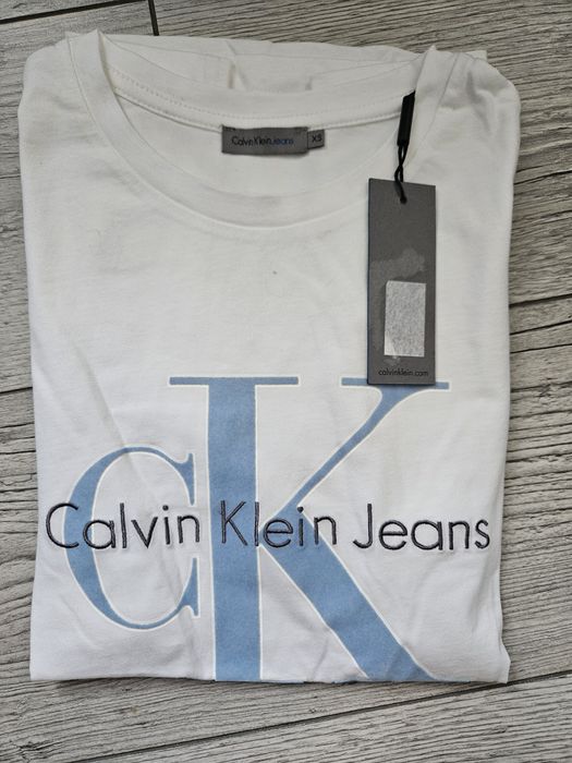 Calvin Klein T-shirt koszulka bluzka r XS nowa pluszowe logo