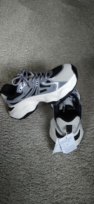 Sneakersy Cropp rozmiar 37, nowe z metką