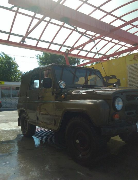 Автомобиль "УАЗ" - 31512