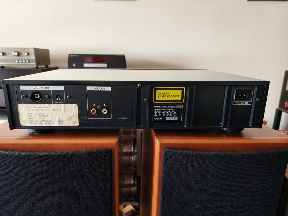 Leitor de CD Sony CDP-222ESD